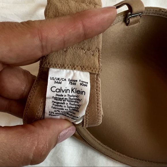 Calvin Klein Lightly Padded Nude Bra, Removable Straps, 34DD - Picture 5 of 6